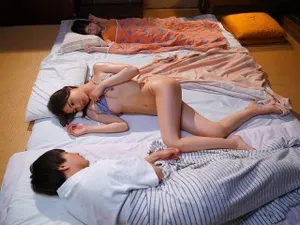 Tình cờ gặp lại bạn gái củ, cả hai ôn lại chuyện xưa ở khách sạn
