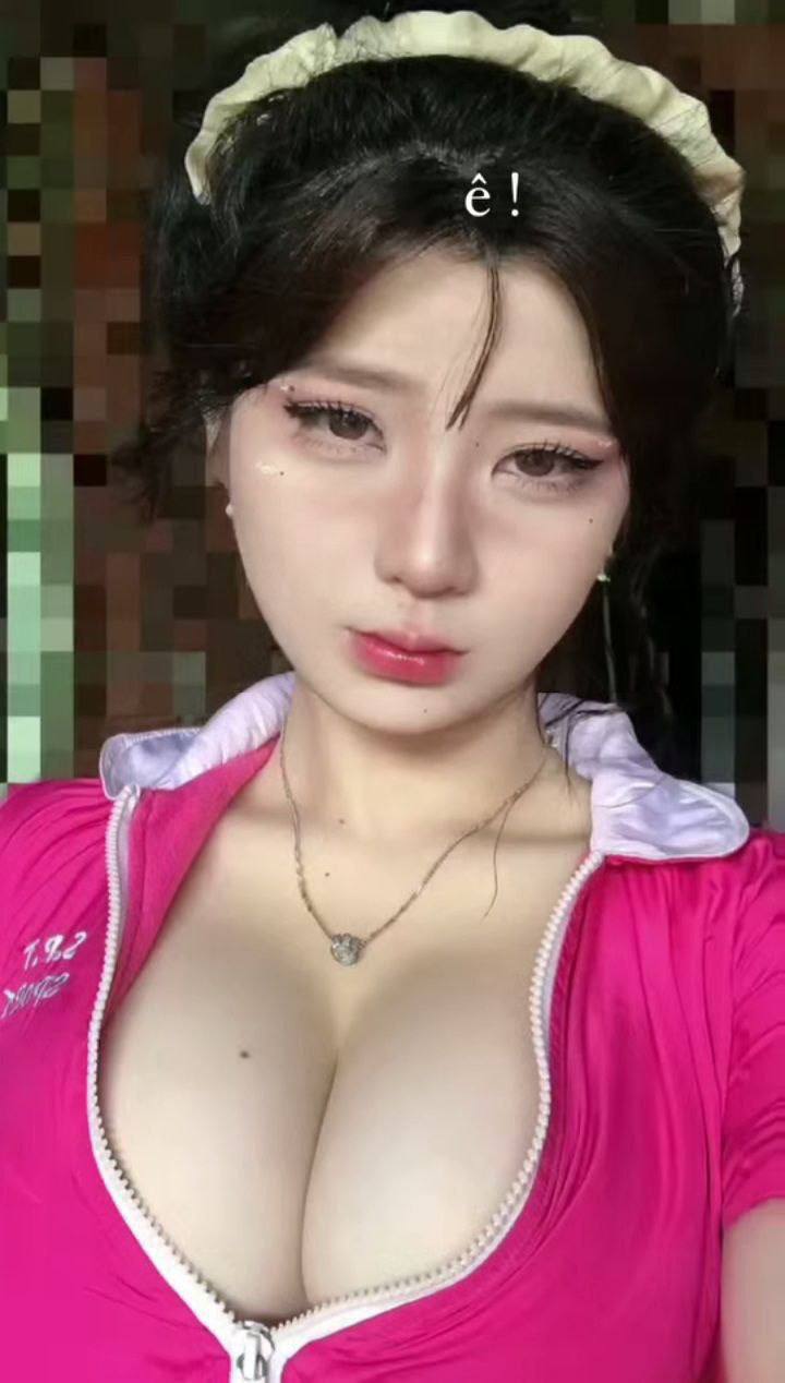 Tên tù vượt ngục và bà xã trẻ vietsub